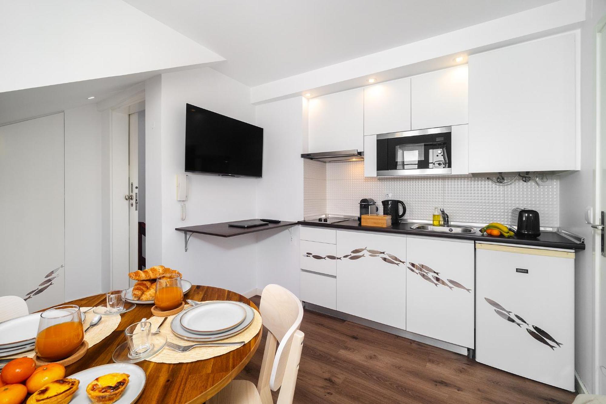 Whome Alfama Prime Location Explore W/ Style Apartment *